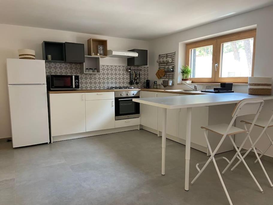 Casa Vacanze Amiche Del Mare Pulsano Exteriör bild