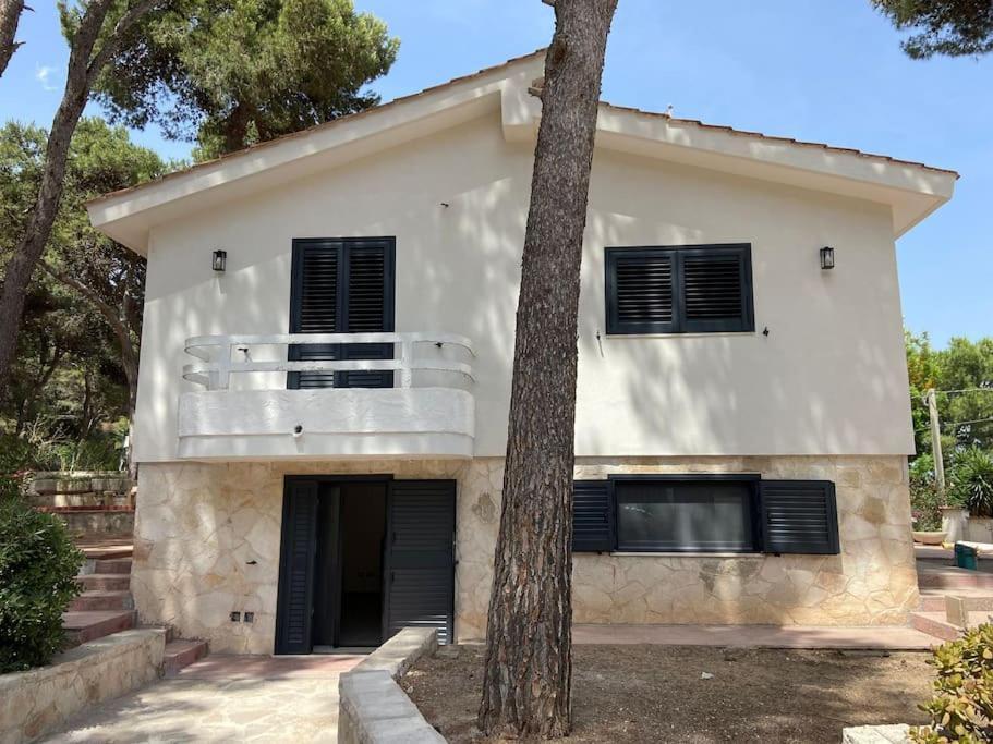 Casa Vacanze Amiche Del Mare Pulsano Exteriör bild